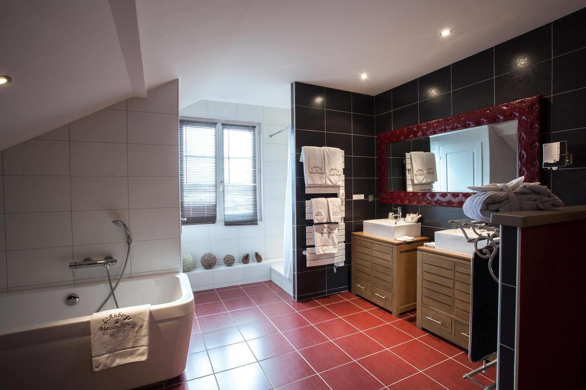 Auberge De Maison Rouge Ветра-Монту Экстерьер фото
